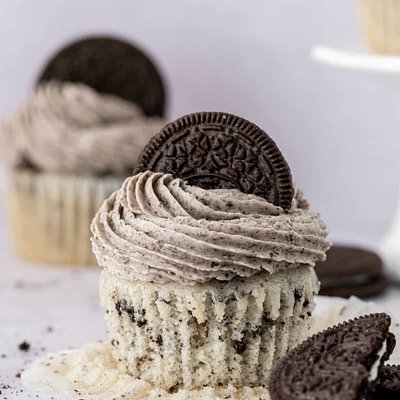 Cookies And Cream Cupcakes