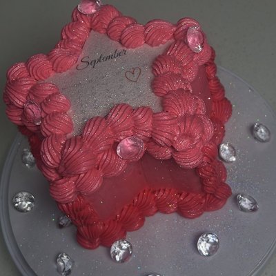 6in Star Cake 