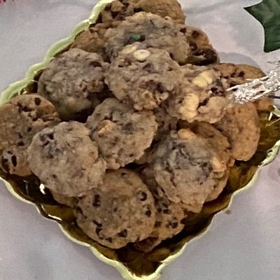 Bakery Style Chocolate Chip Cookies 4oz 