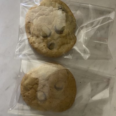 Chocolate Chip Cookie, 1 Piece