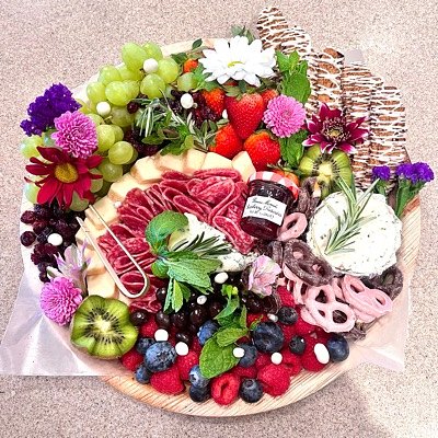 Medium Traditional Graze Board Platter(feeds 15-20)