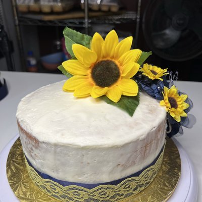 Round 10’ Single Layer Cake Custom Design 