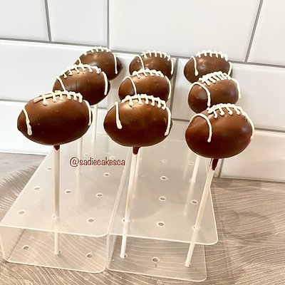 Football Cakepops