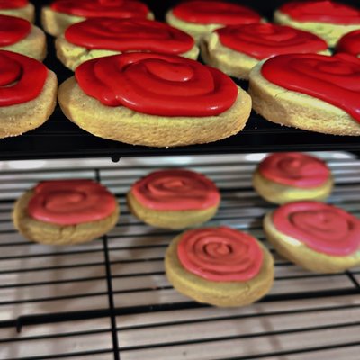 Sugar Cookies w/ Frosting