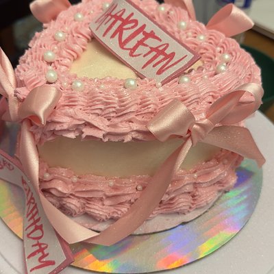 6in Heart Cake