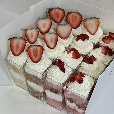 3oz Cake Shooters (By Dozen)