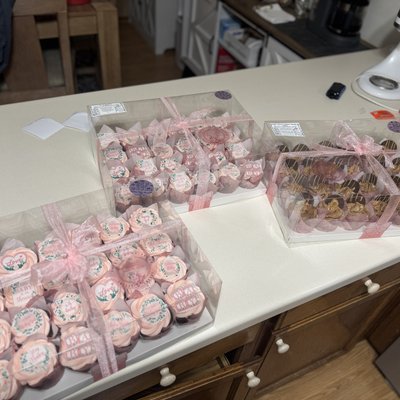 6 Dozen Cupcakes   