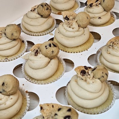 Cookie Dough Cupcakes (6-Pack)