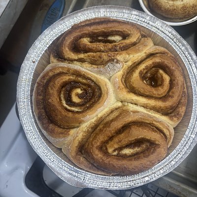 Cinnamon Rolls 4pk