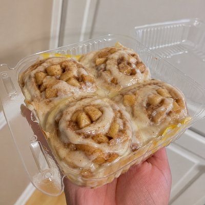 Apple Cinnamon Buns