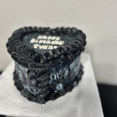 Heart cake
