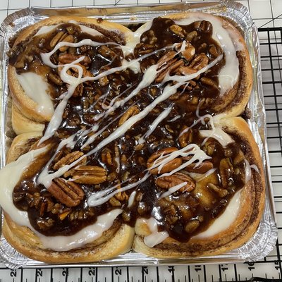 Butter Pecan Cinnamon Rolls-1/2 Dozen