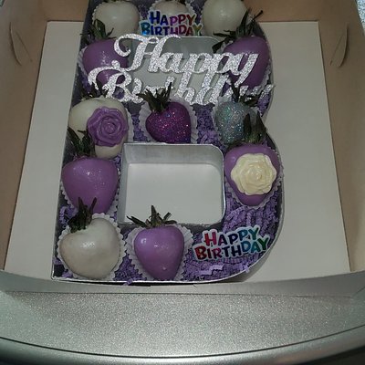 1 Letter Or Number With 1dz Berries &theme Of Choice 