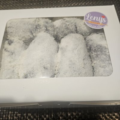 Milky Cheese Roll (8 Pieces/box)
