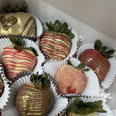 Dipped In Chocolate (Medium) 8-12pc