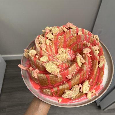 Strawberry crunch Cake Strawberry Glaze