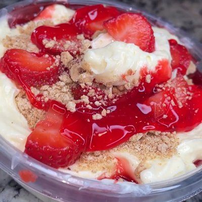 𝐒𝐭𝐫𝐚𝐰𝐛𝐞𝐫𝐫𝐲 C𝐡𝐞𝐞𝐬𝐞𝐜𝐚𝐤𝐞 🍓