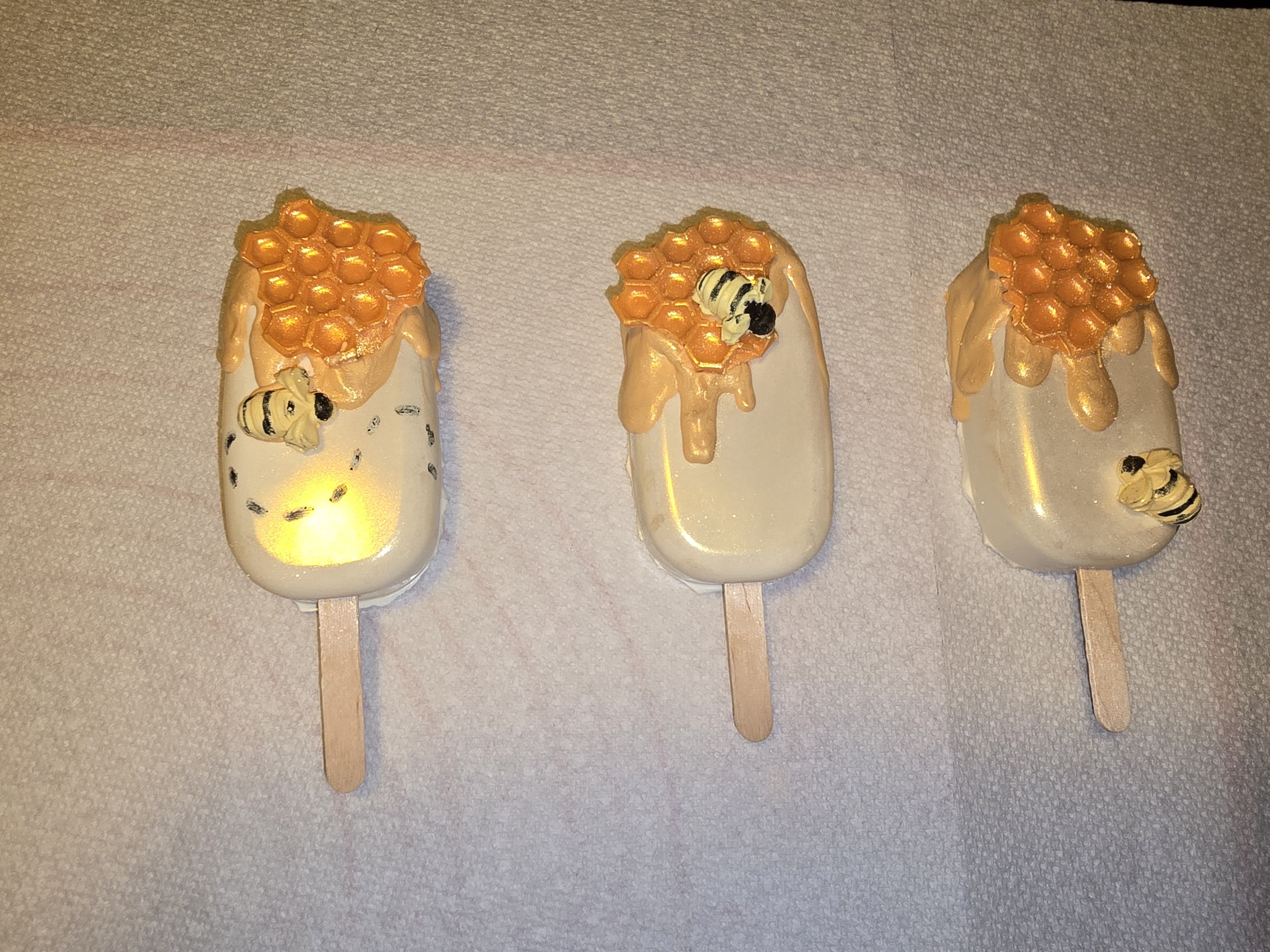 Cakesicles Themed 
