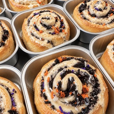 Halloween Oreo Sweet Roll (1/2 Dozen)