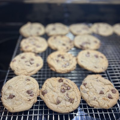 Sourdough Brown Butter Caramel Chocolate Chip Cookies – Dozen