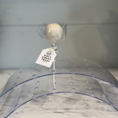 Strawberry Cake Pop
