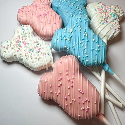 Cake Pops: Onesie (12)
