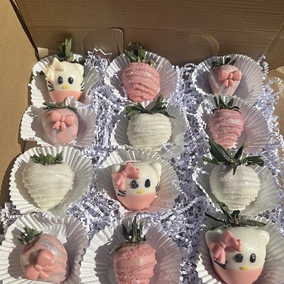 Chocolate Covered Strawberries (12)