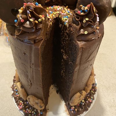 Triple Chocolate Doughnut Cake 