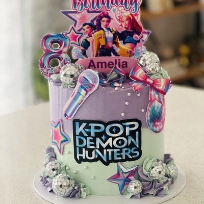Cartoon Characters Cake