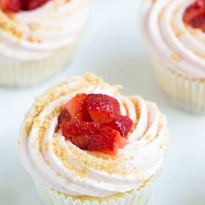 Strawberry Cheesecake Cupcakes
