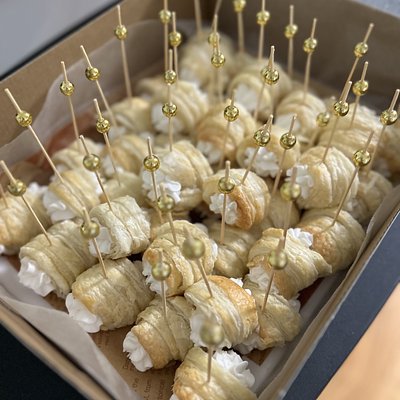 Cream Horns Reg/fruit Filled 