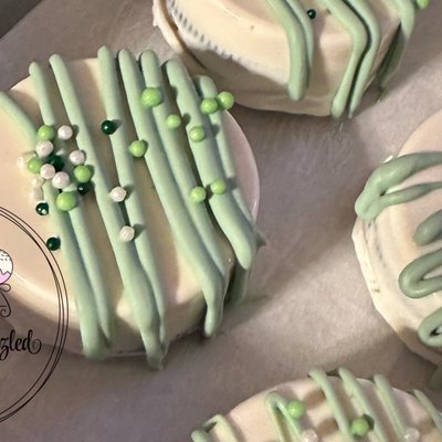 Chocolate Covered Oreos - White Chocolate 
