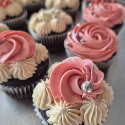 1 Dozen Cupcakes