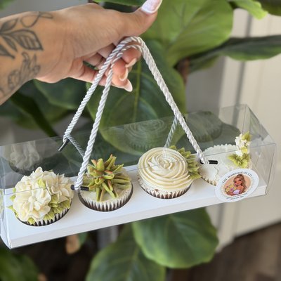 🌸 Luxe Floral Cupcake Box (4 Cupcakes) 