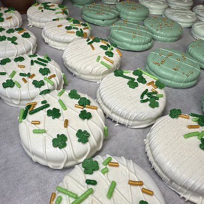 Oreos/Wafers (Full Dozen)