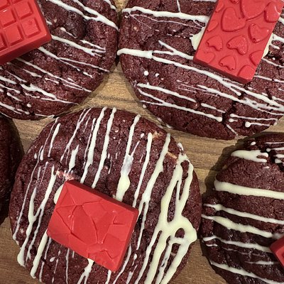 RED VELVET COOKIE.       SOLD OUT
