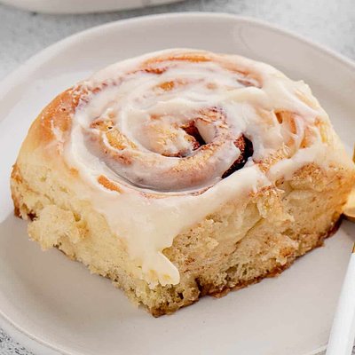 Regular Cinnamon Rolls (3)