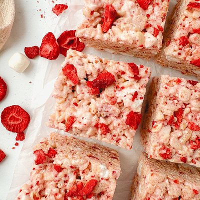 Gourmet Strawberry Rice Krispy Treats (Jumbo Sized)