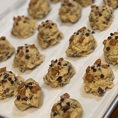 Salted Charm-el Chocolate Chip Cookies