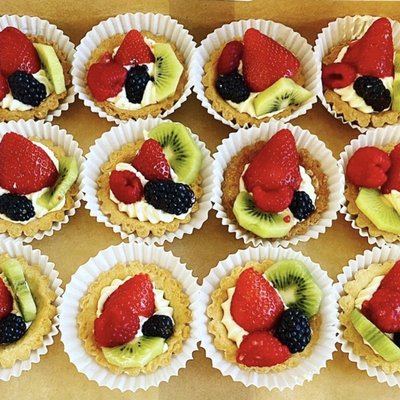 12 Mini Fruit tarts