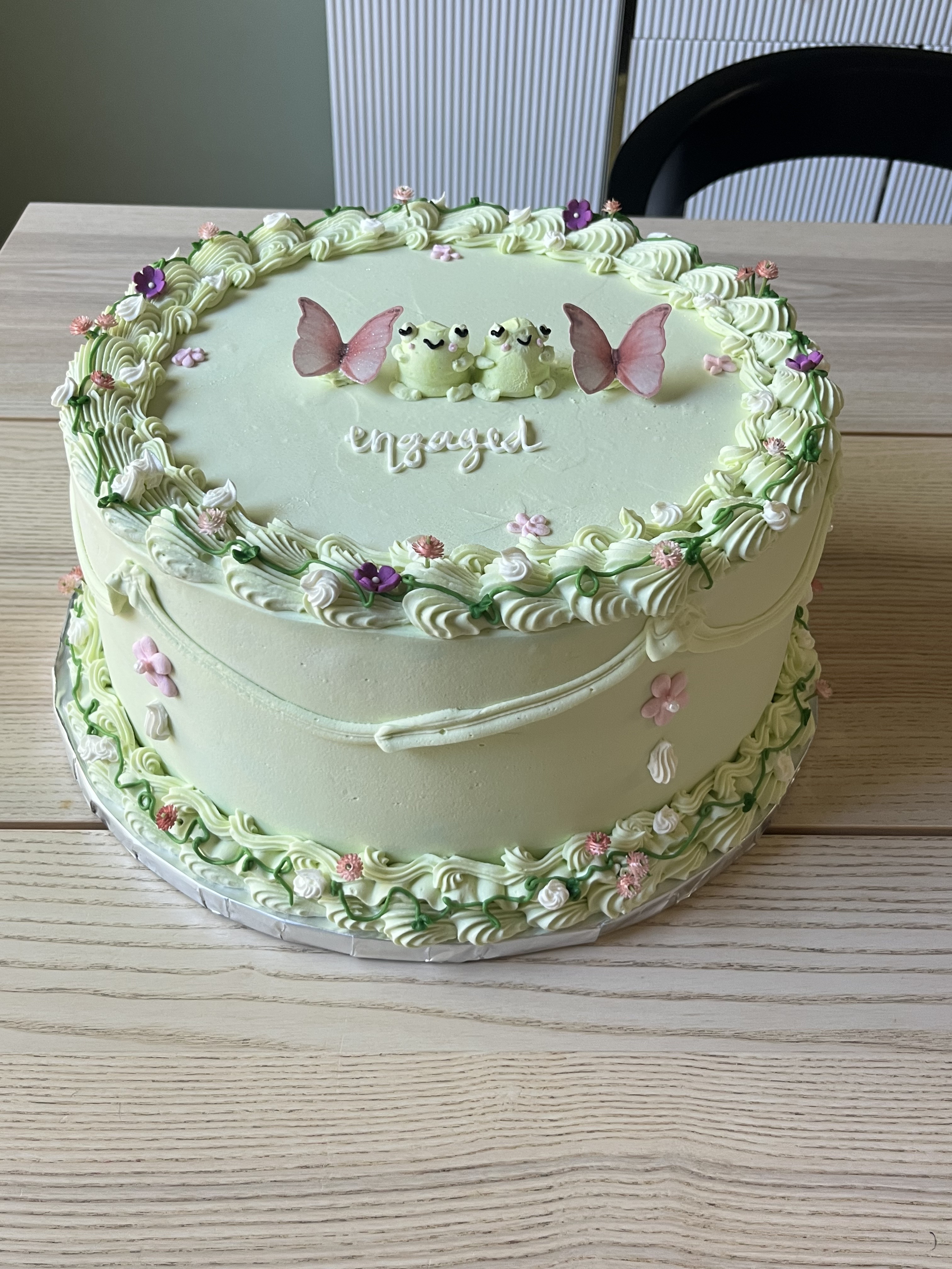 10 Inch Round/Heart Cake