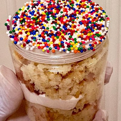 VIRAL Dot Cake Jars 
