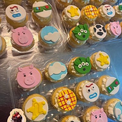Cupcakes- Dozen 
