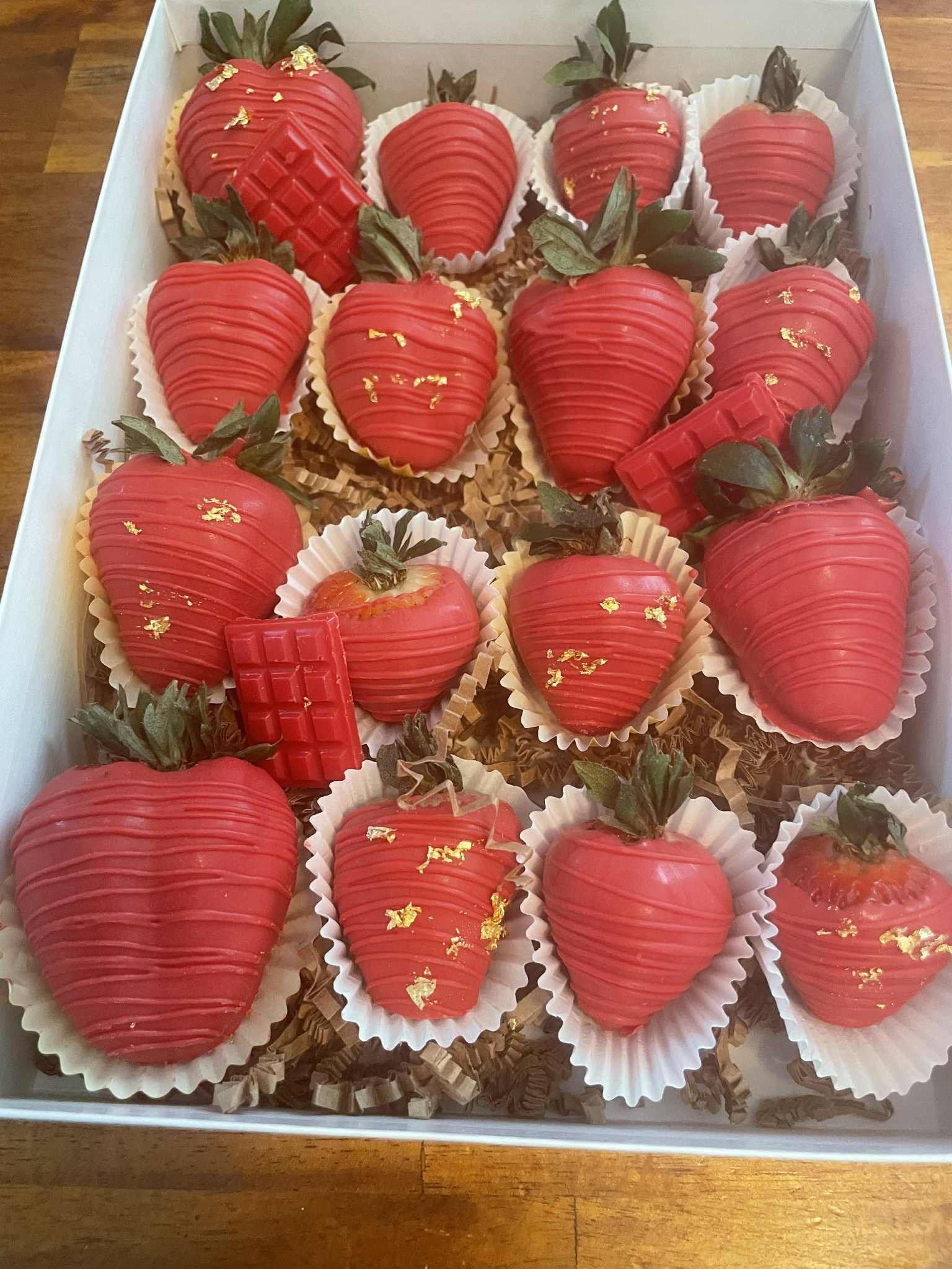 Dozen Chocolate-dipped berries 