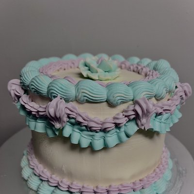Custom Cake 6”