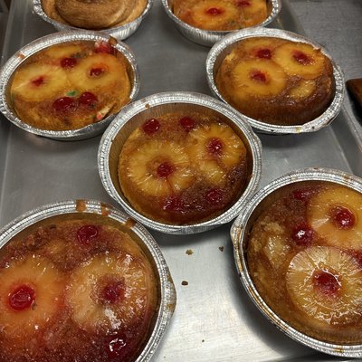 Round Pineapple Upside Down Cake 