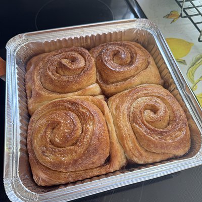 VEGAN Cinnamon Rolls - 4 Pack