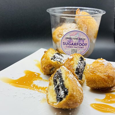 A Cup Of 5 Fried Dipped Oreos With Drizzle
