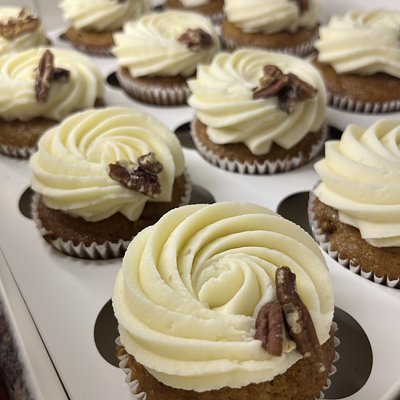 Carrot Cake Cupcakes — Aries Sale ♈️ 