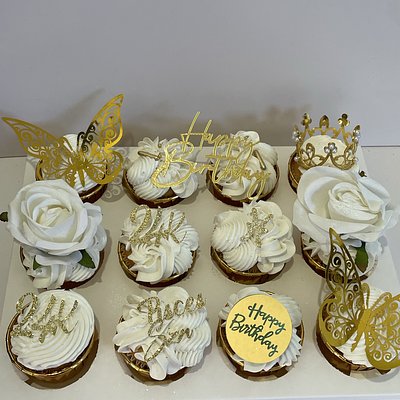 Glam Cupcakes (With Out Pictures And Strawberries )